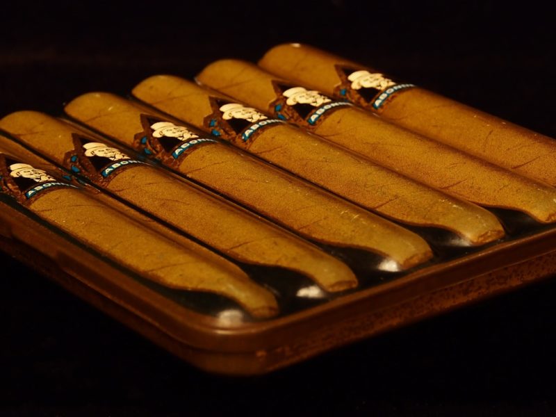 Save Cigars: Florida Cigar Shop Owner Avoids Disaster with Revolutionary Wireless Digital Temperature and Humidity Monitoring Solution